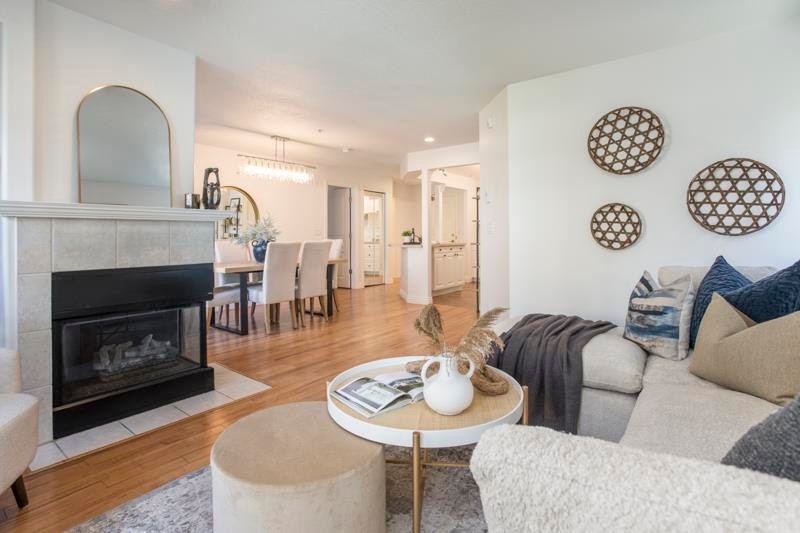 310-211 Twelfth Street Street, New Westminster, BC, V3M 4H4