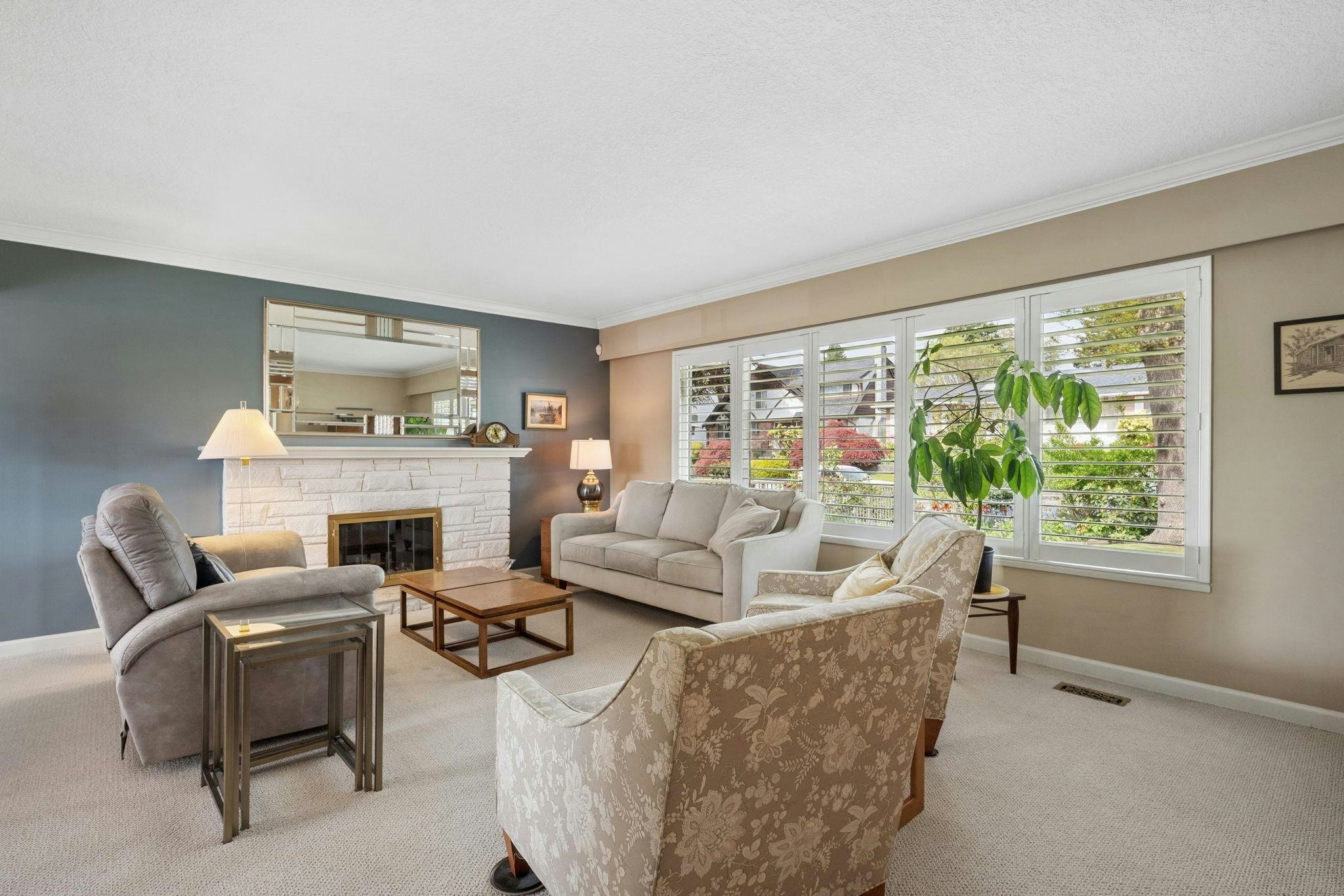 66 Courtney Crescent, New Westminster, BC, V3L 4M2 - 2