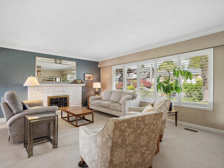 66 Courtney Crescent, New Westminster, BC, V3L 4M2 - 2