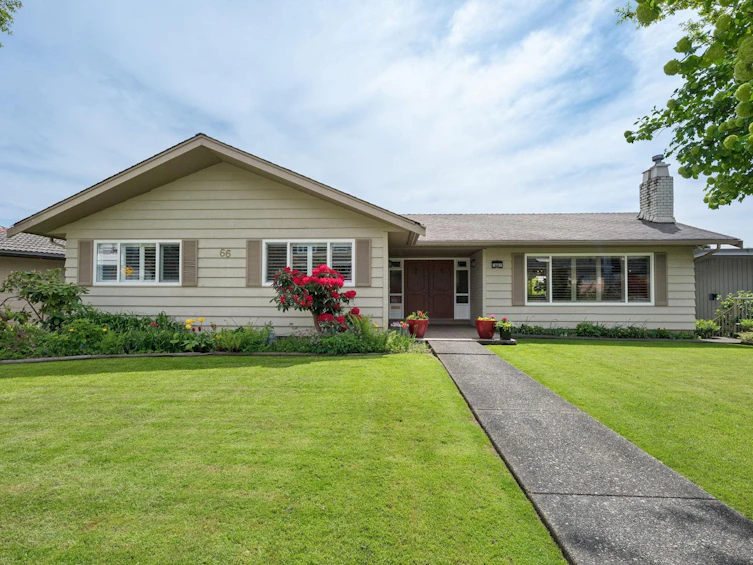 66 Courtney Crescent, New Westminster, BC, V3L 4M2