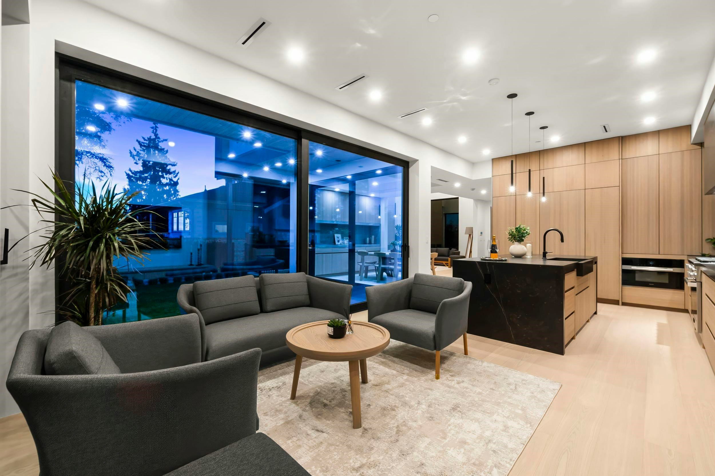 1066 Fulton Avenue, West Vancouver, BC, V7T 1N2 - 11