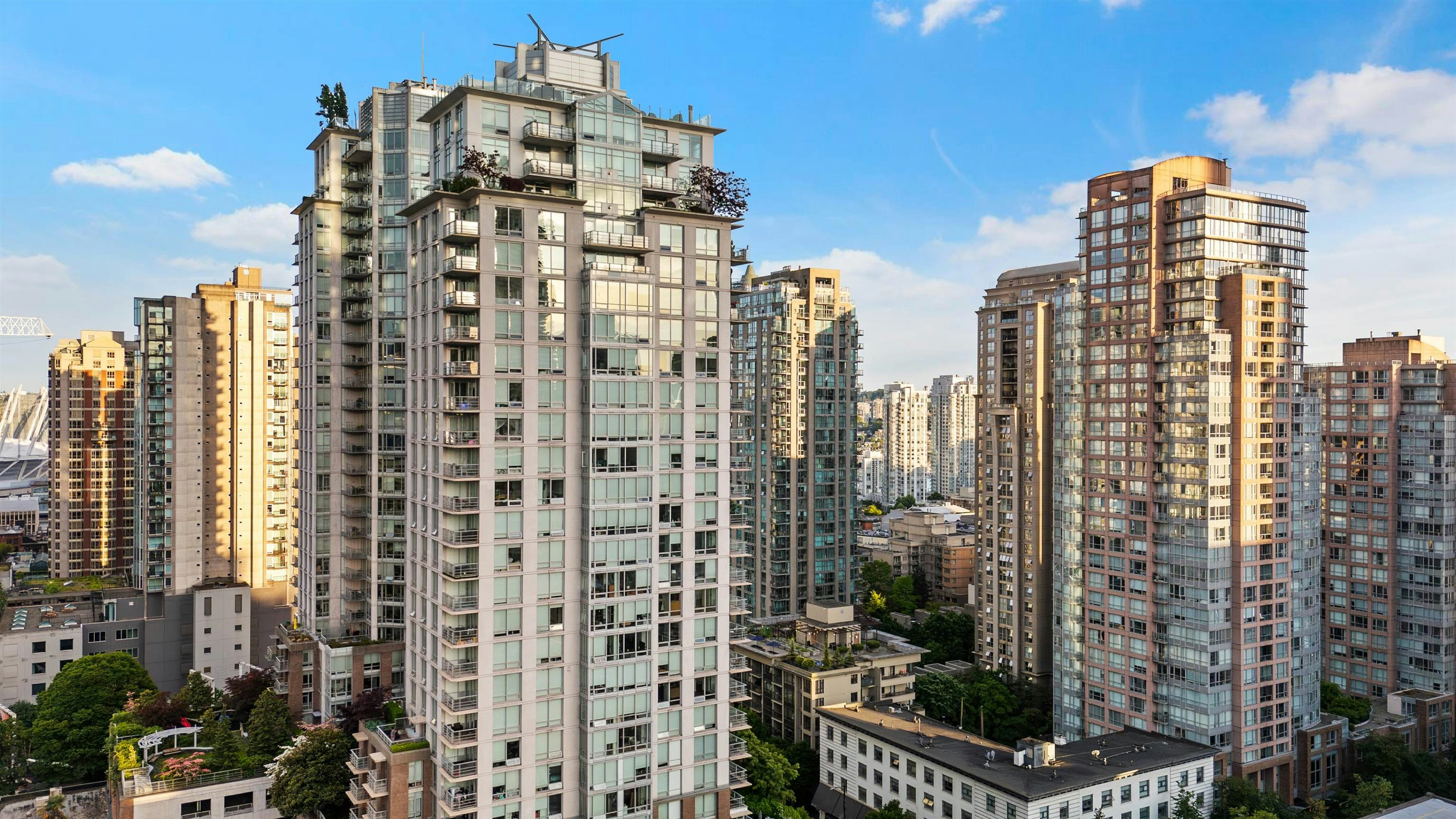 2504-565 Smithe Street, Vancouver, BC, V6B 0E4