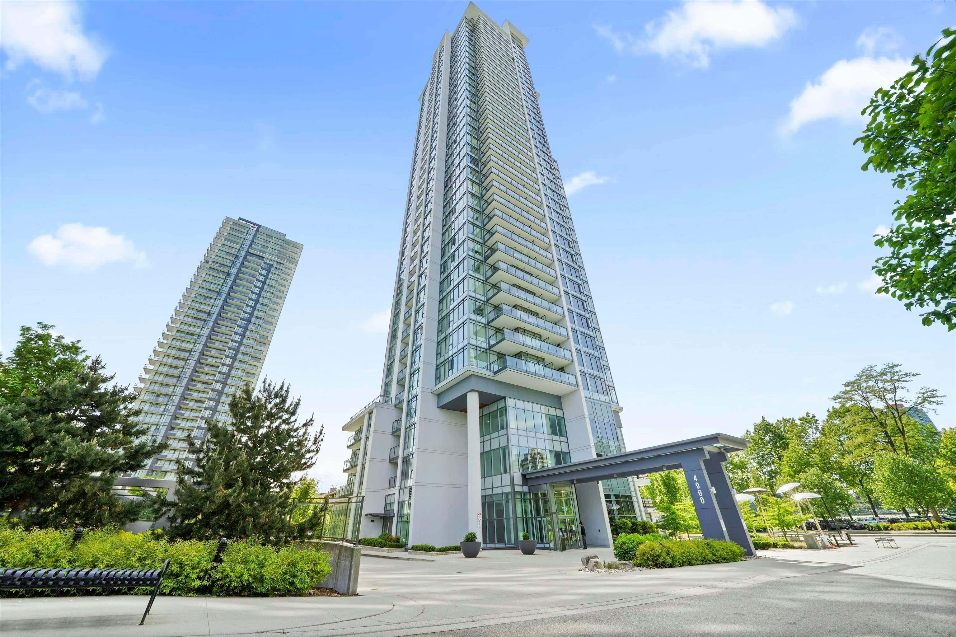 302-4900 Lennox Lane, Burnaby, BC, V5H 0G9