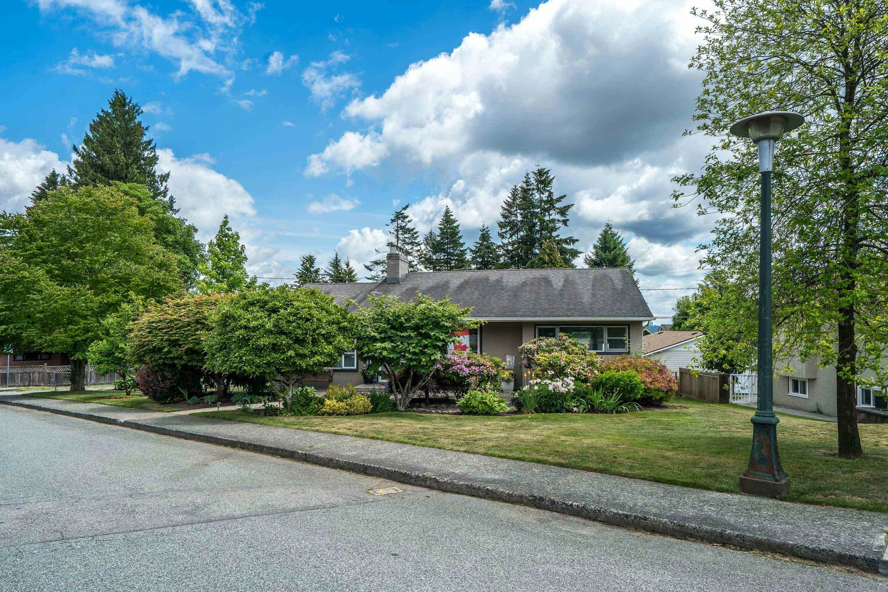 324 Churchill Avenue, New Westminster, BC, V3L 4P6