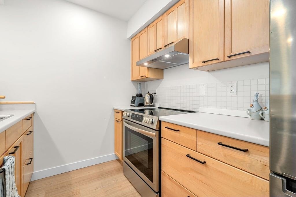 312-360 E 2nd Street, North Vancouver, BC, V7L 4N6 - 11