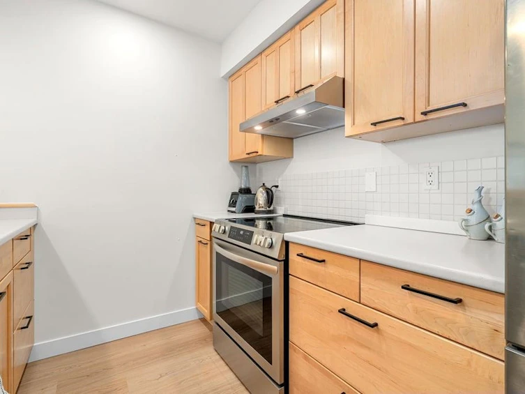 312-360 E 2nd Street, North Vancouver, BC, V7L 4N6 - 11