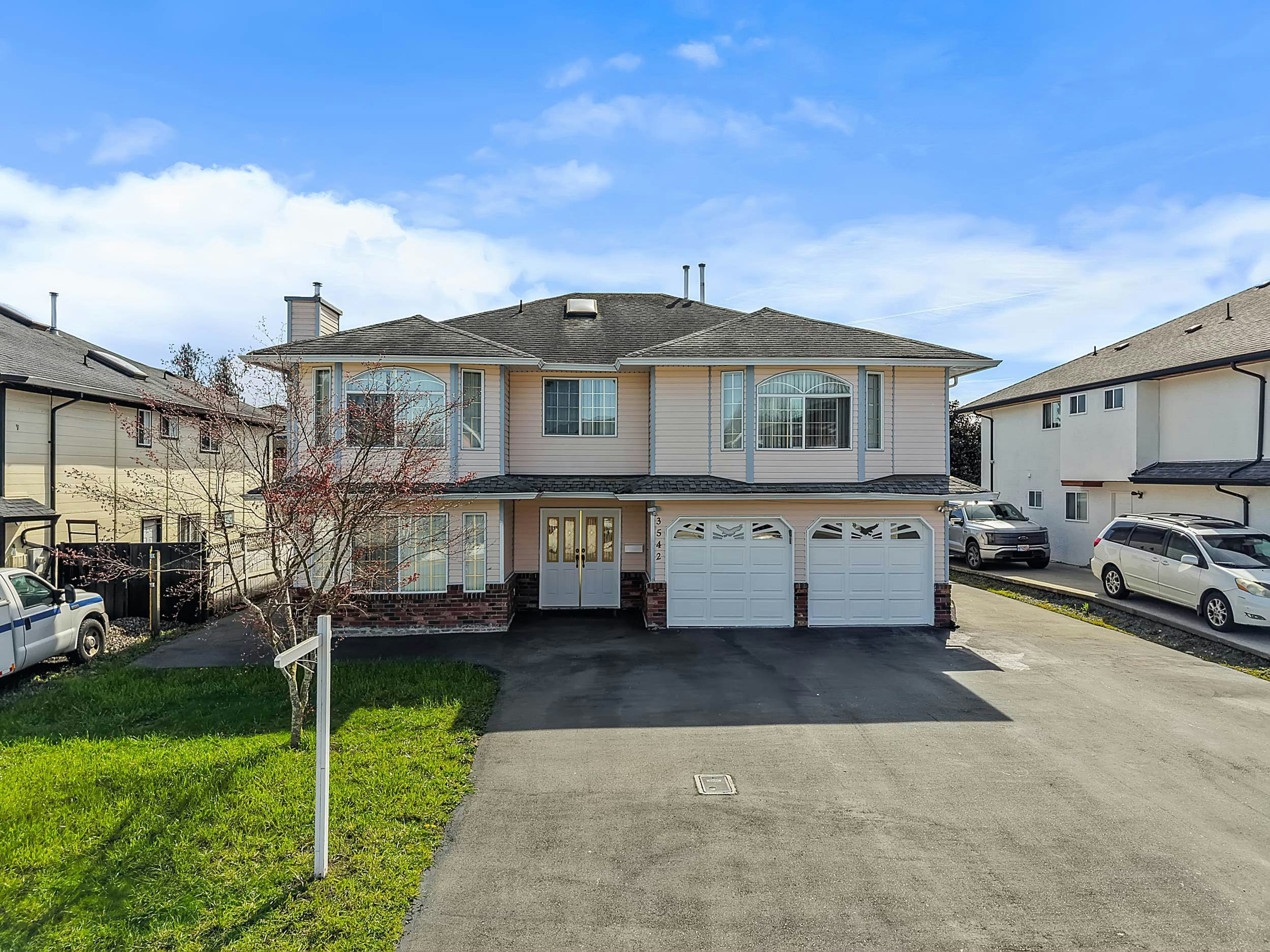3542 Galiano Drive, Abbotsford, BC, V2T 5R6