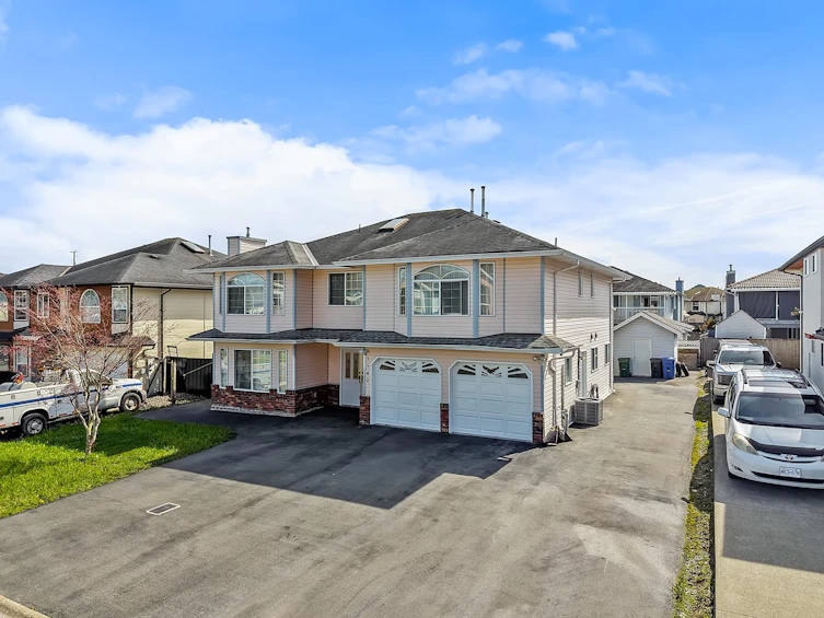 3542 Galiano Drive, Abbotsford, BC, V2T 5R6 - 2