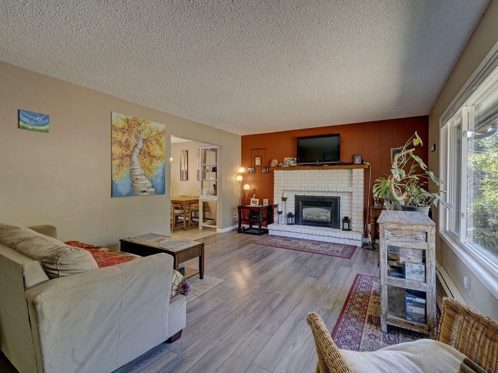 3367 Richards Road, Roberts Creek, BC, V0N 2W2 - 6