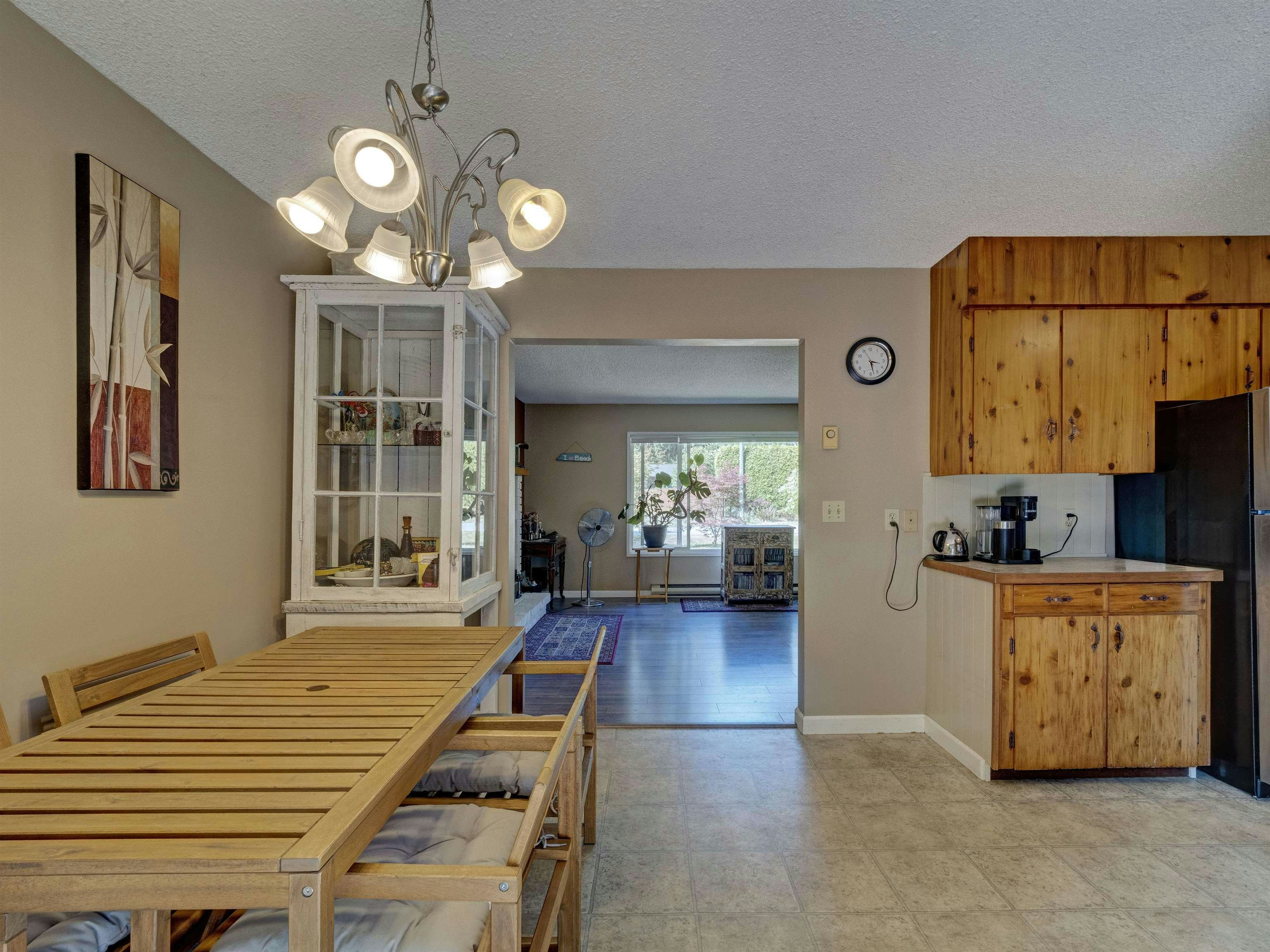 3367 Richards Road, Roberts Creek, BC, V0N 2W2 - 17
