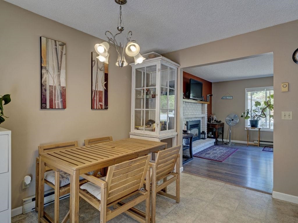 3367 Richards Road, Roberts Creek, BC, V0N 2W2 - 16