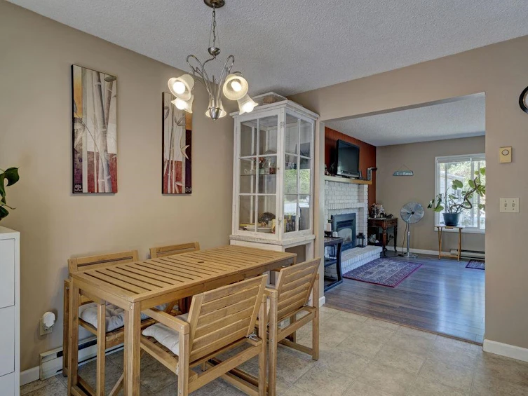 3367 Richards Road, Roberts Creek, BC, V0N 2W2 - 16