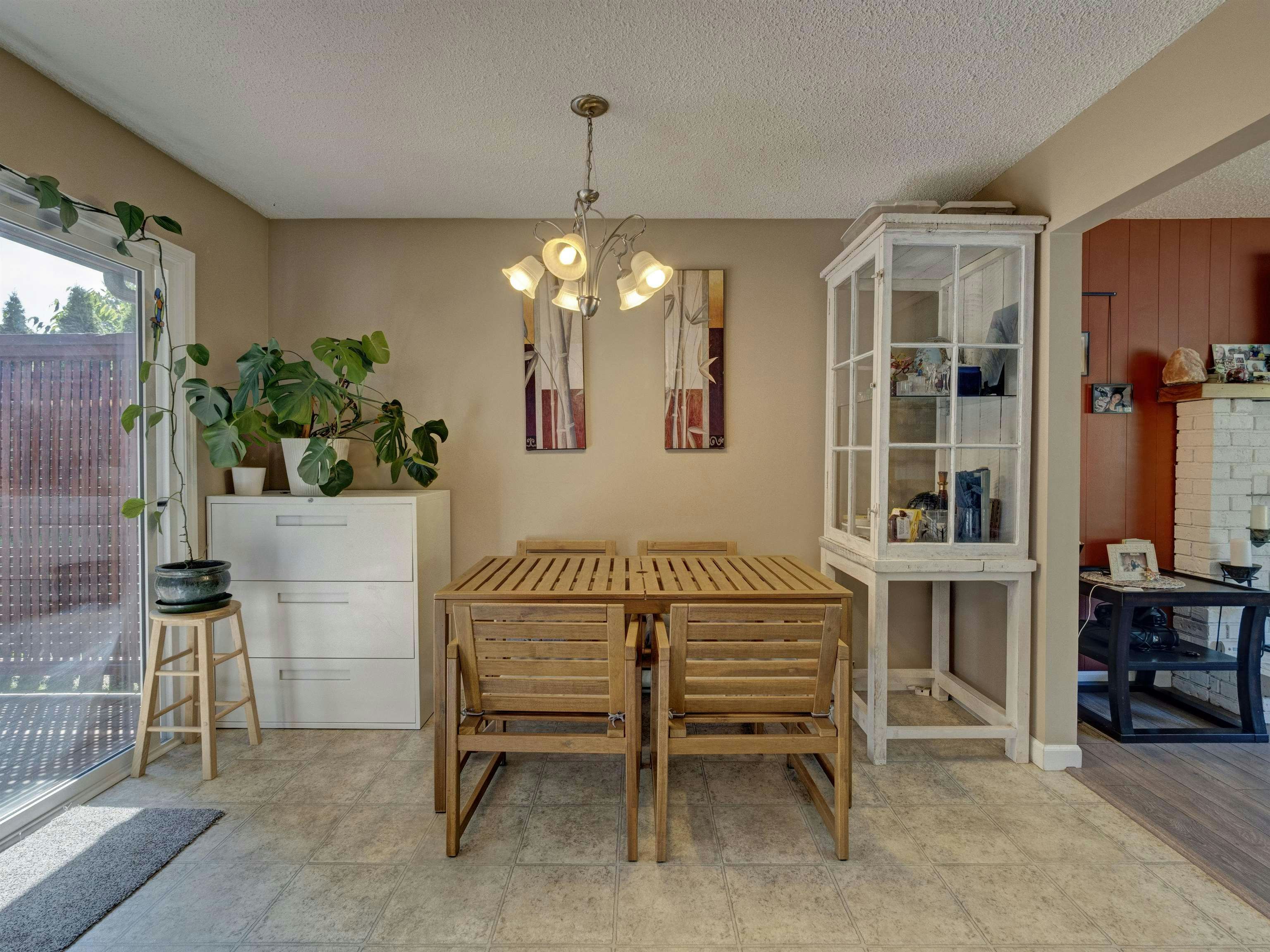 3367 Richards Road, Roberts Creek, BC, V0N 2W2 - 15