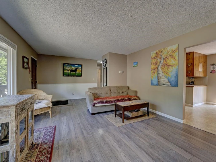 3367 Richards Road, Roberts Creek, BC, V0N 2W2 - 8