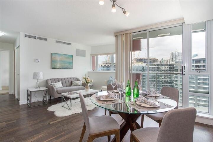 2301-918 Cooperage Way, Vancouver, BC, V6B 0A7 - 2