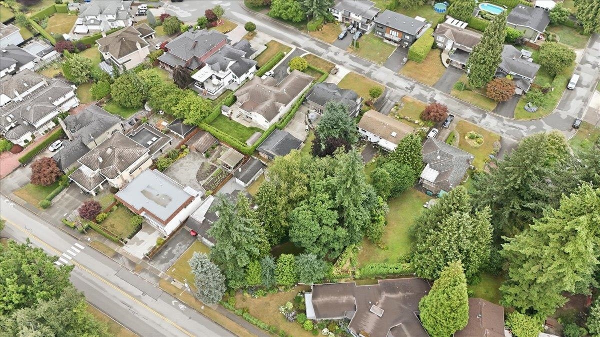 1388 Cambridge Drive, Coquitlam, BC, V3J 2P7 - 11