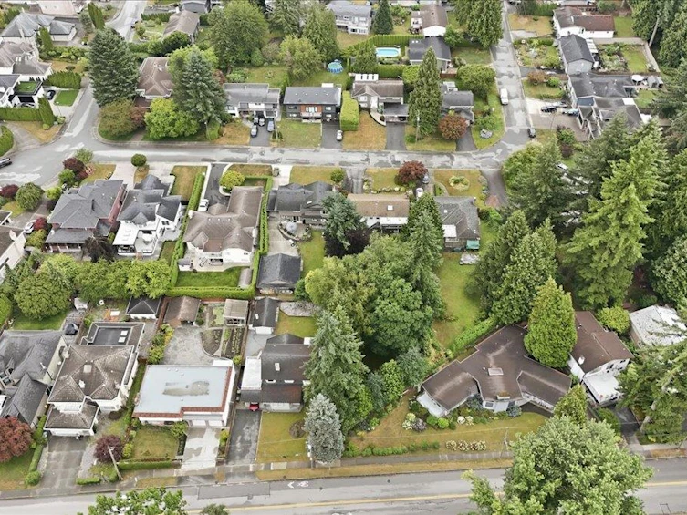1388 Cambridge Drive, Coquitlam, BC, V3J 2P7 - 10