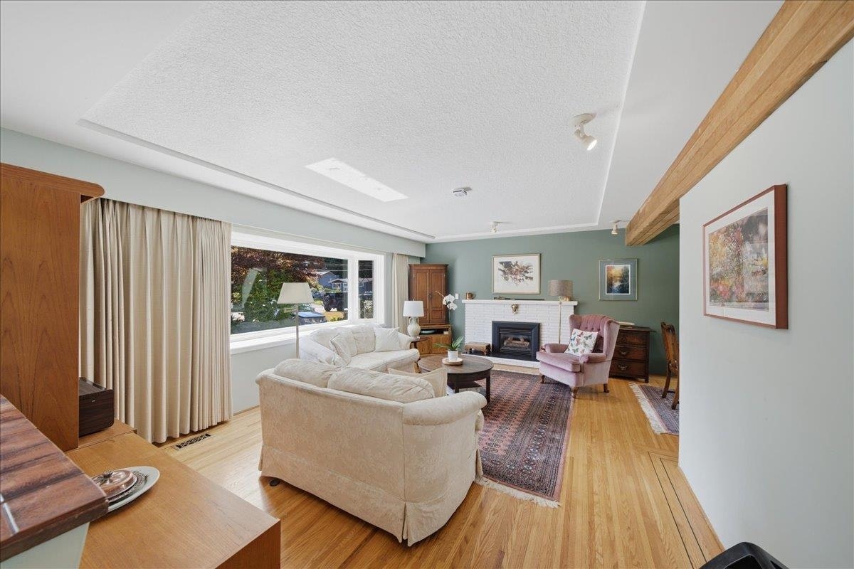 1388 Cambridge Drive, Coquitlam, BC, V3J 2P7 - 14