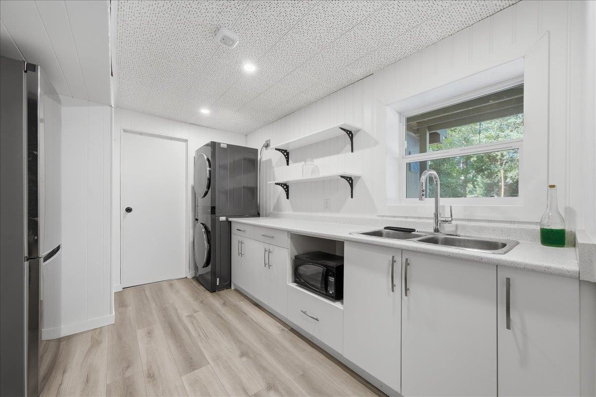 1388 Cambridge Drive, Coquitlam, BC, V3J 2P7 - 35