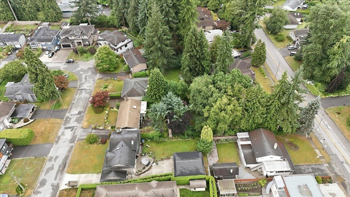 1388 Cambridge Drive, Coquitlam, BC, V3J 2P7 - 12