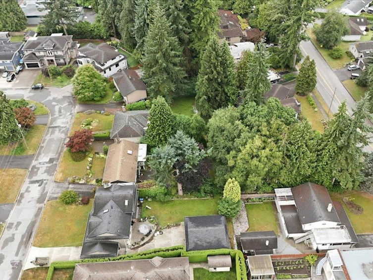 1388 Cambridge Drive, Coquitlam, BC, V3J 2P7 - 12