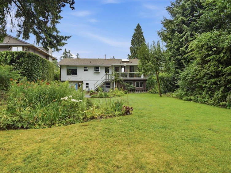 1388 Cambridge Drive, Coquitlam, BC, V3J 2P7 - 4