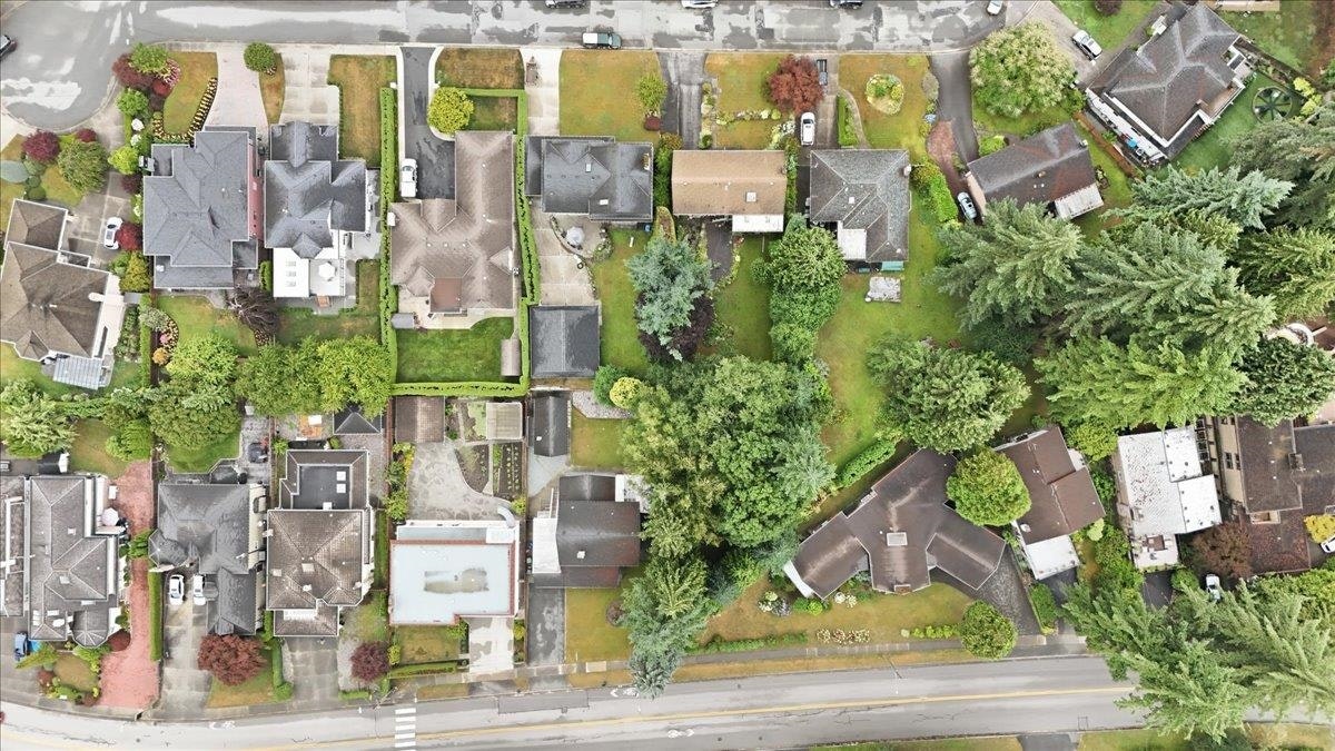 1388 Cambridge Drive, Coquitlam, BC, V3J 2P7 - 9