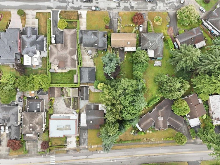 1388 Cambridge Drive, Coquitlam, BC, V3J 2P7 - 9
