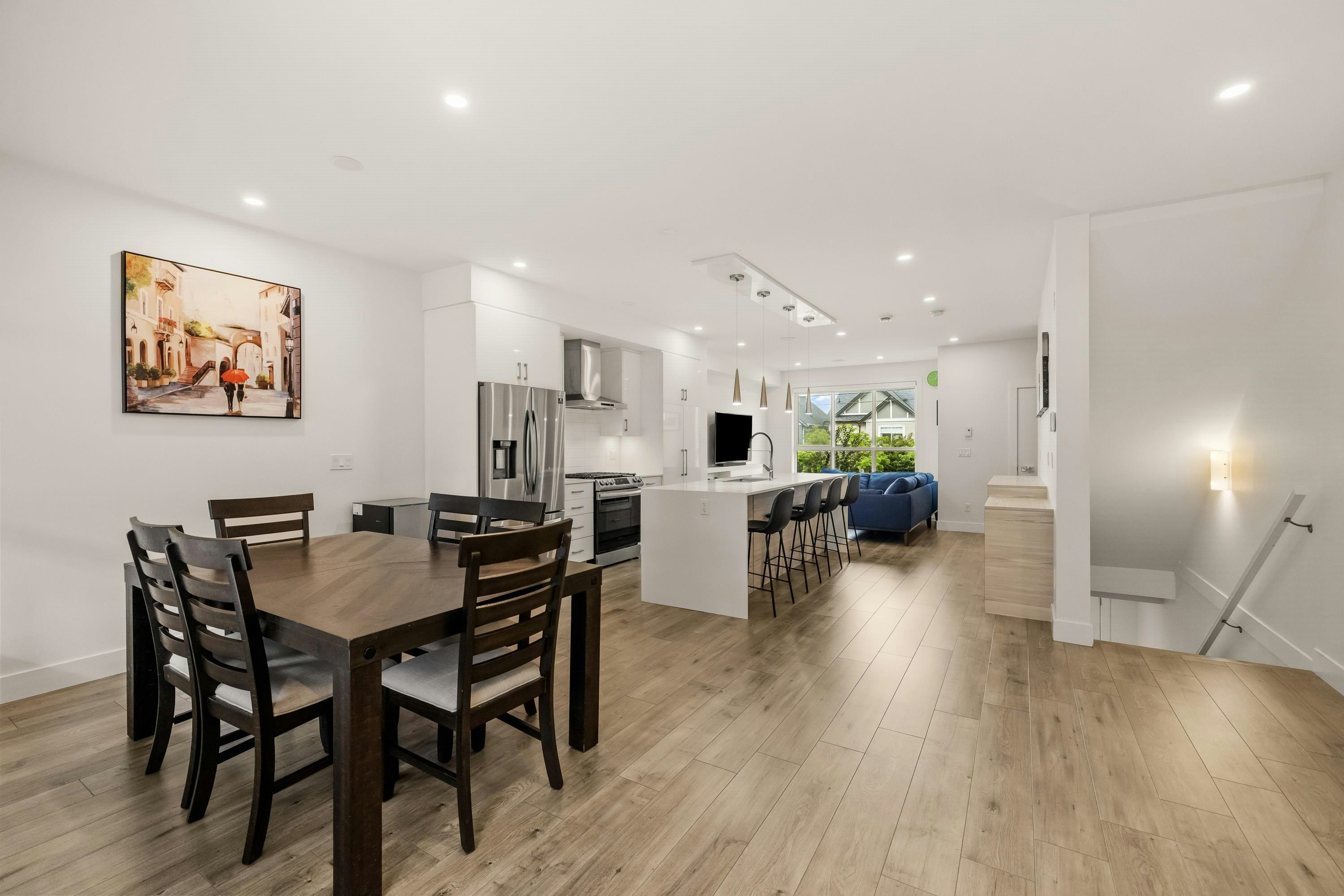 24-7177 194a Street - 4