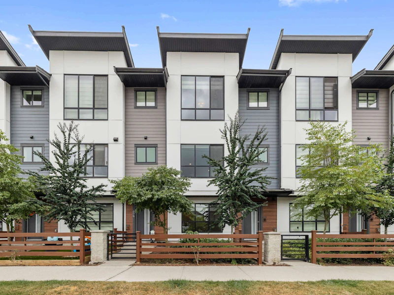 24 - 7177 194a Street, Surrey BC