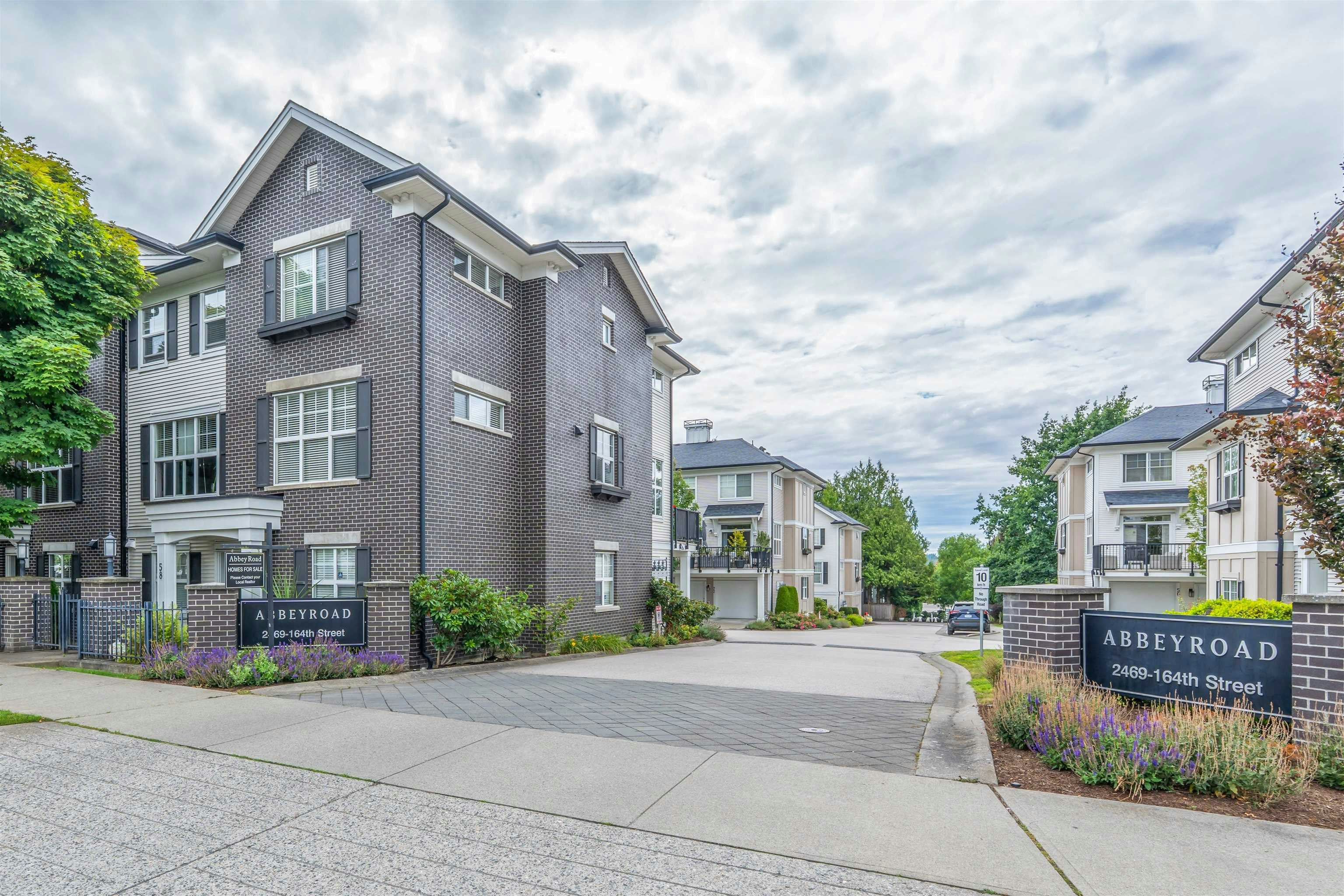 71-2469 164 Street, Surrey, BC, V3S 3T4