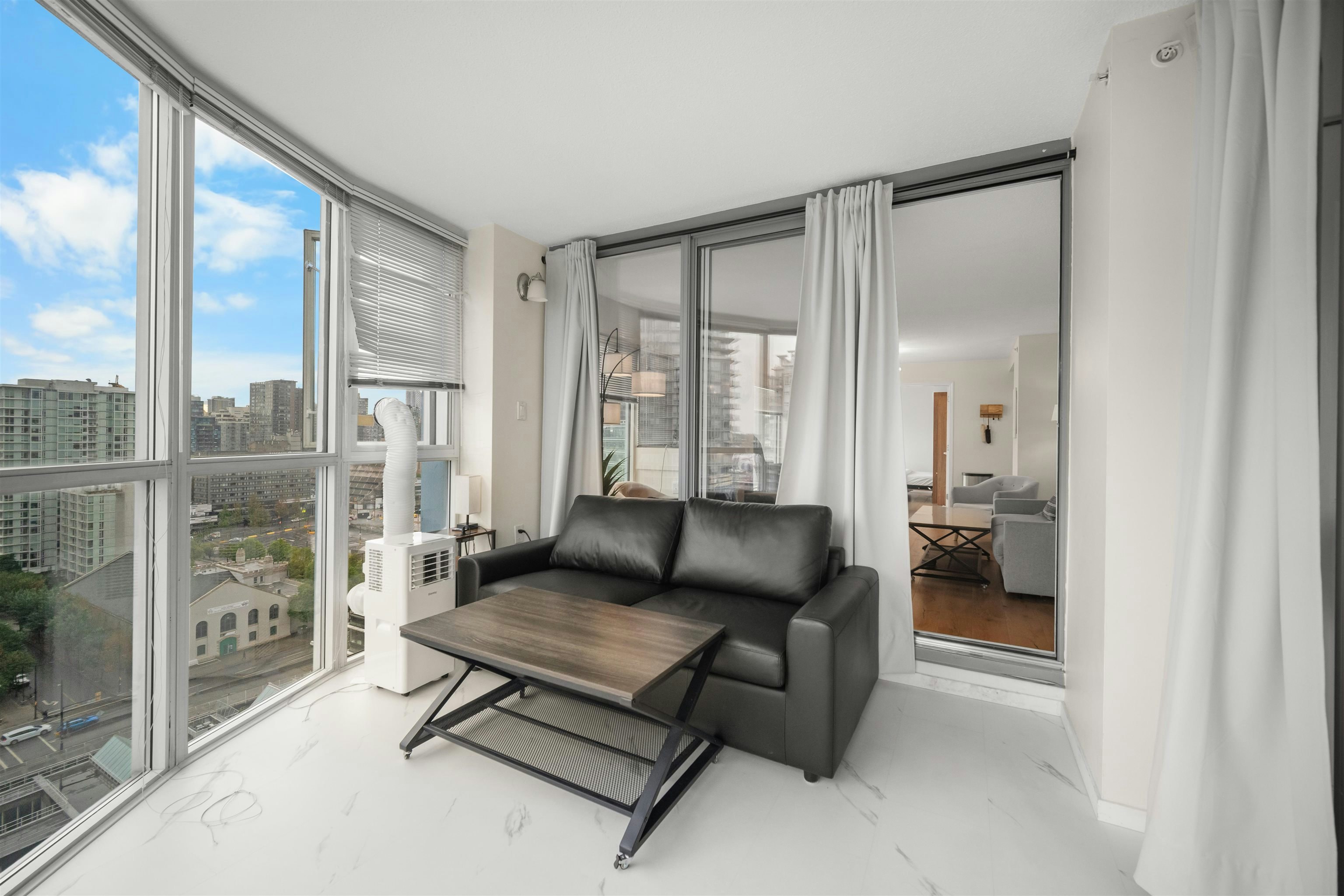 2204-183 Keefer Place, Vancouver, BC, V6B 6B9 - 13