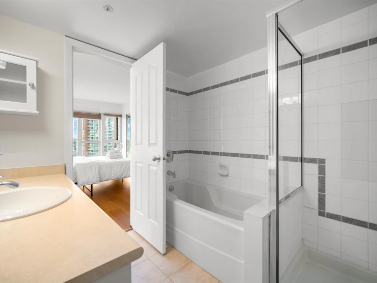 2204-183 Keefer Place, Vancouver, BC, V6B 6B9 - 16