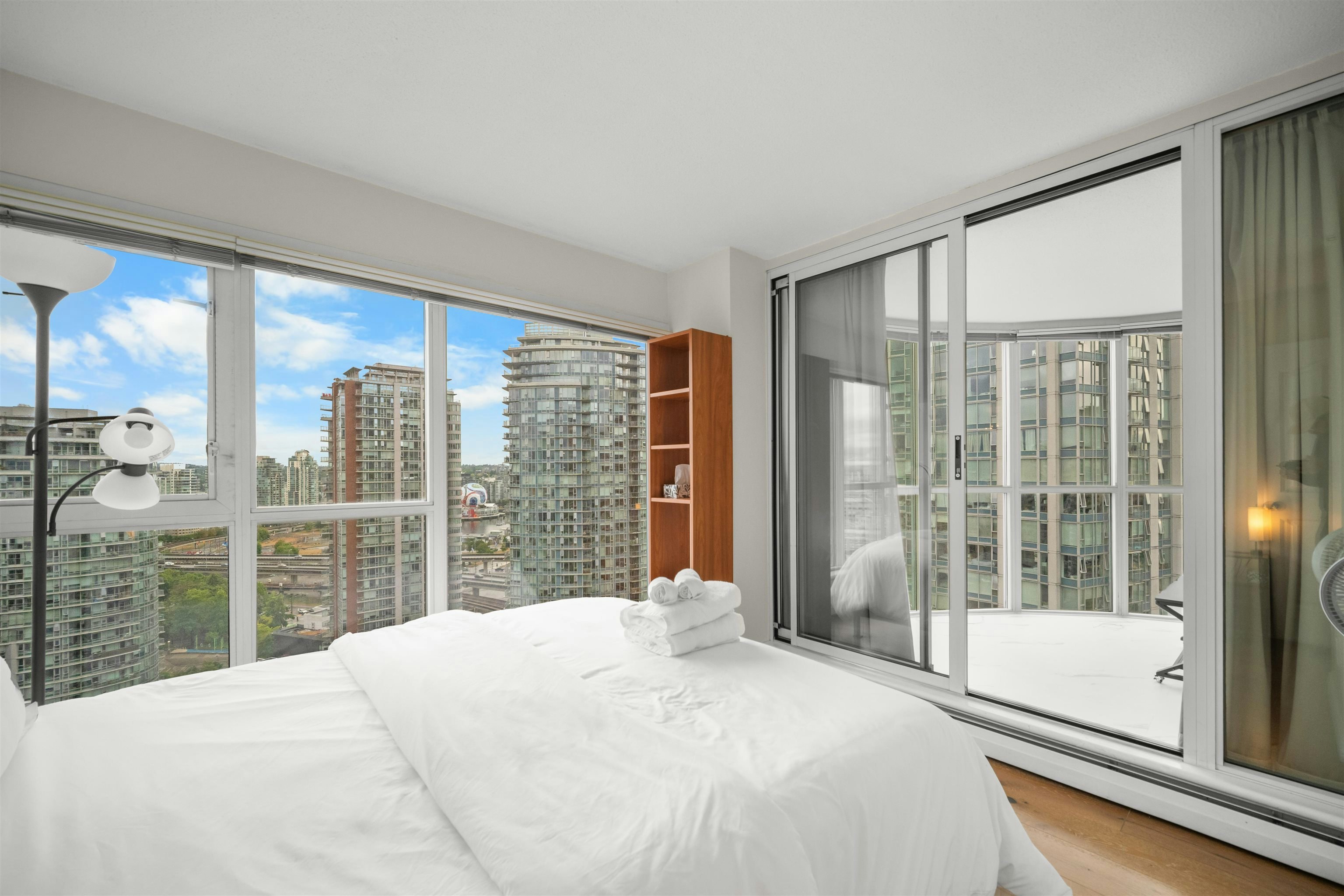 2204-183 Keefer Place, Vancouver, BC, V6B 6B9 - 10