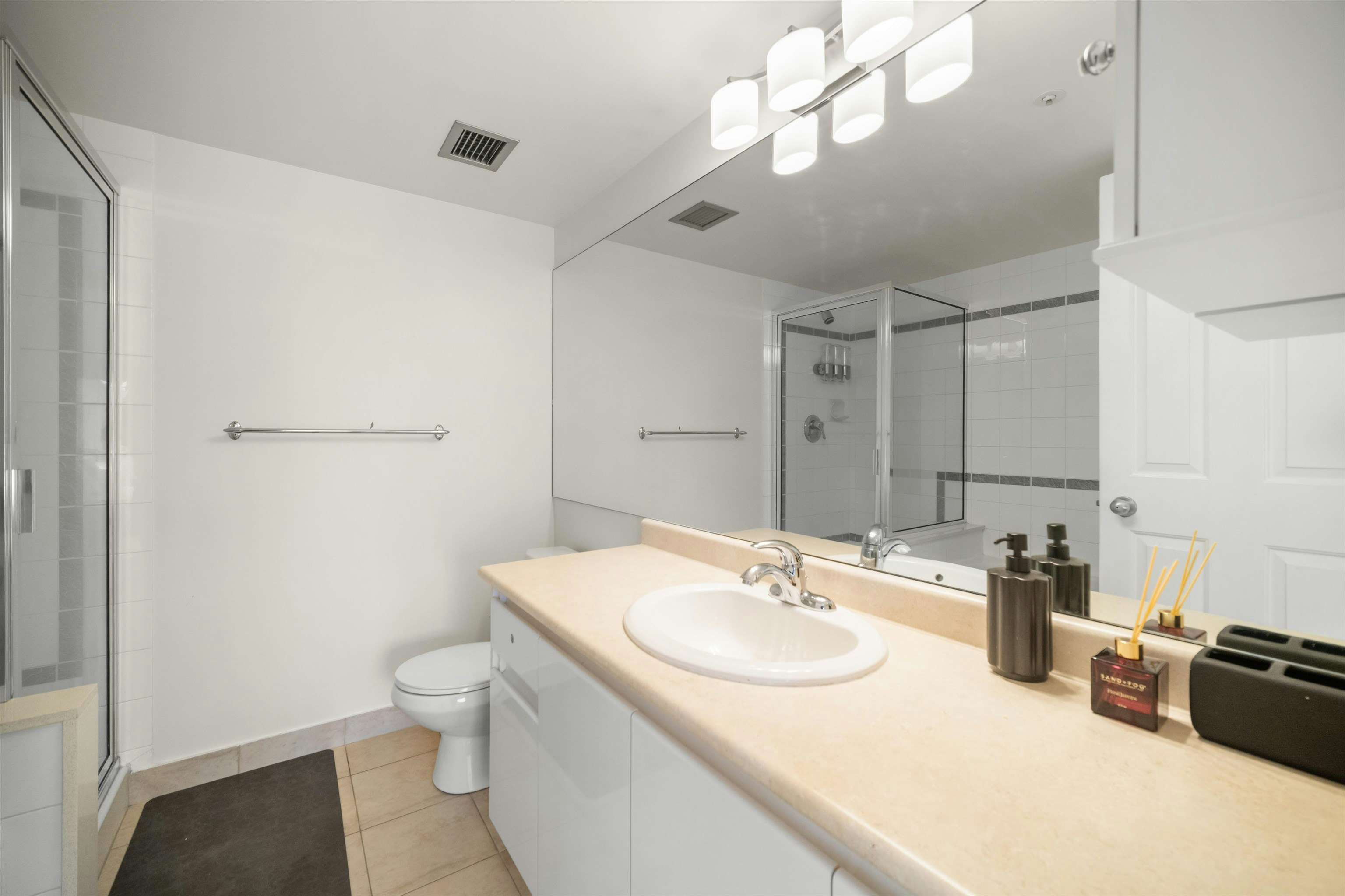 2204-183 Keefer Place, Vancouver, BC, V6B 6B9 - 15