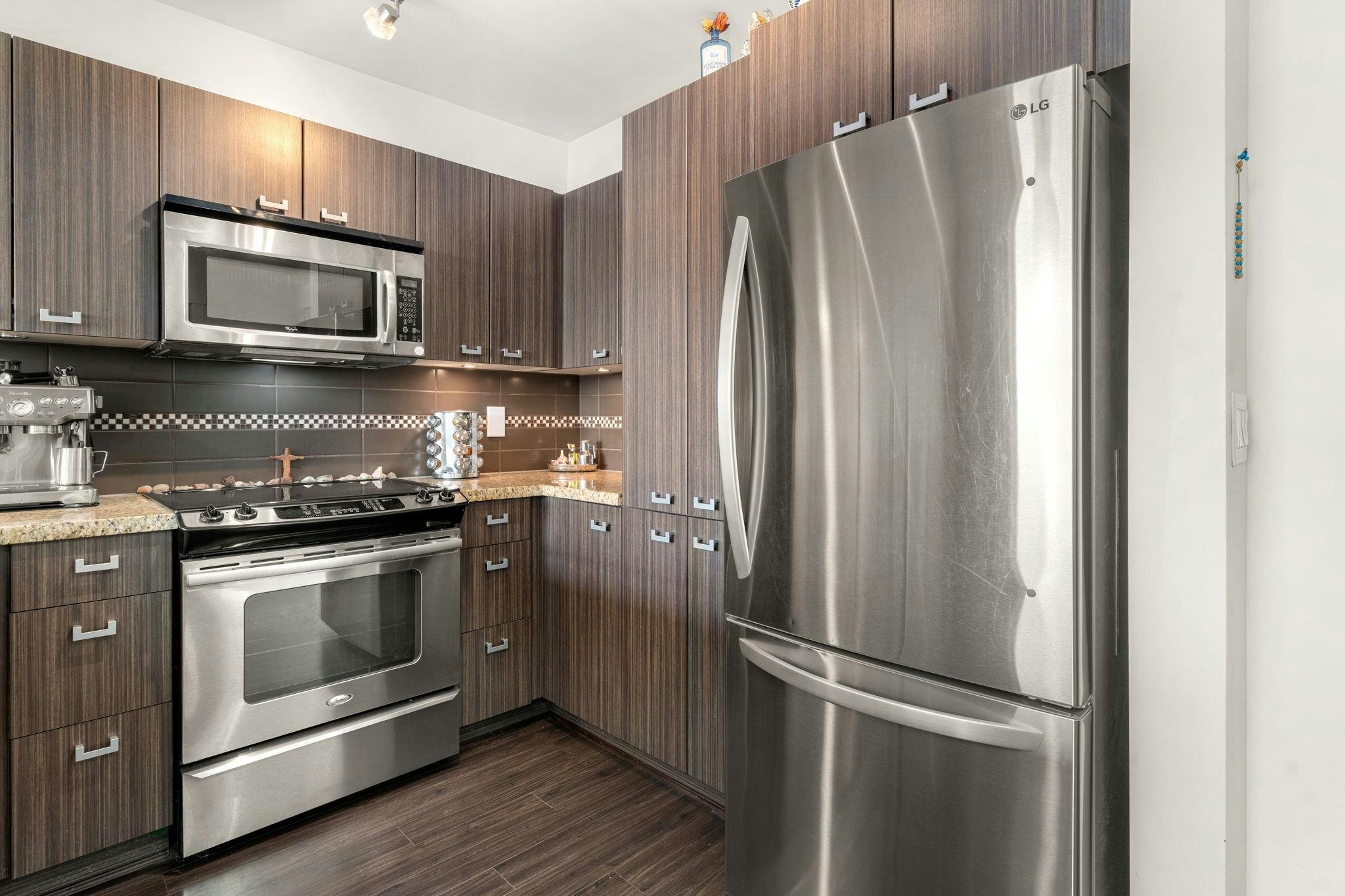 302-709 12th Street, New Westminster, BC, V3M 4J7 - 6