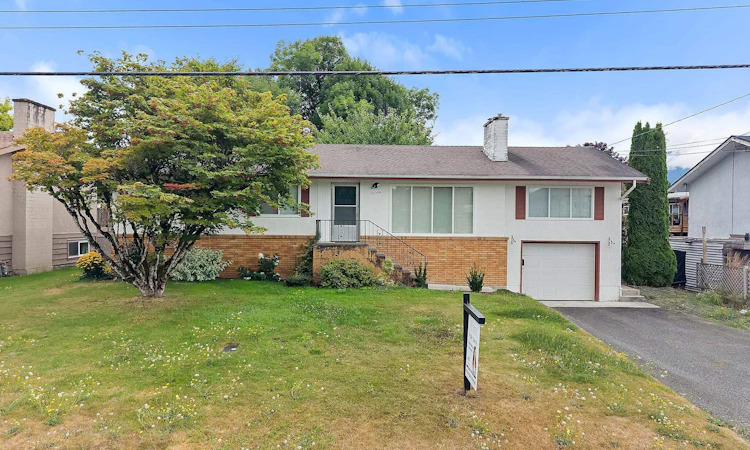 10059 Killarney Drive