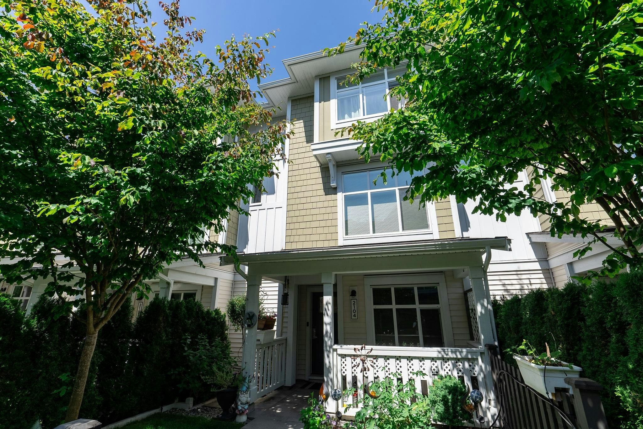 2104-11295 Pazarena Place, Maple Ridge, BC, V2X 4K9