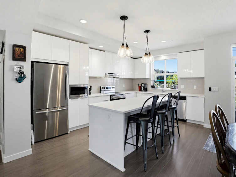2104-11295 Pazarena Place, Maple Ridge, BC, V2X 4K9 - 6