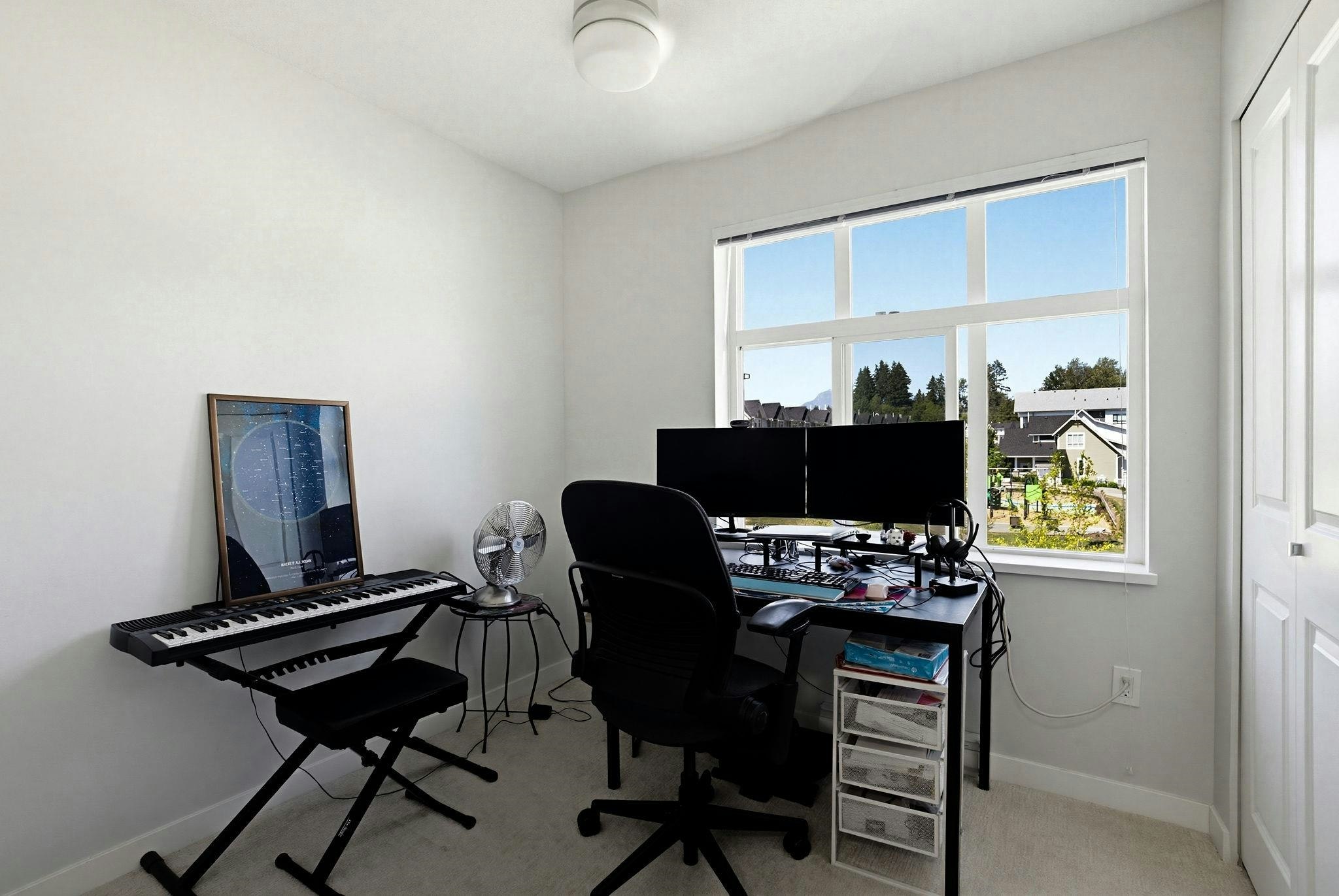 2104-11295 Pazarena Place, Maple Ridge, BC, V2X 4K9 - 17