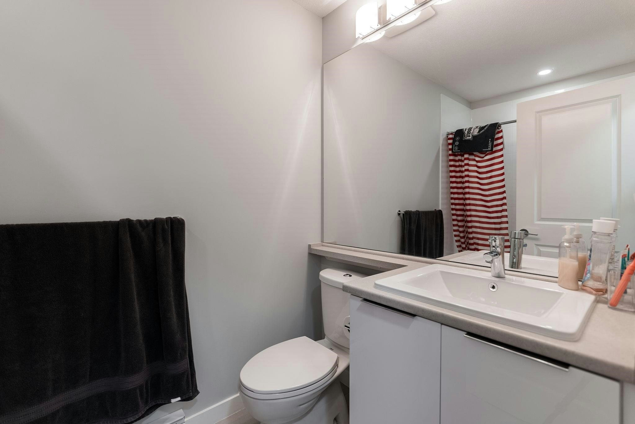 2104-11295 Pazarena Place, Maple Ridge, BC, V2X 4K9 - 20