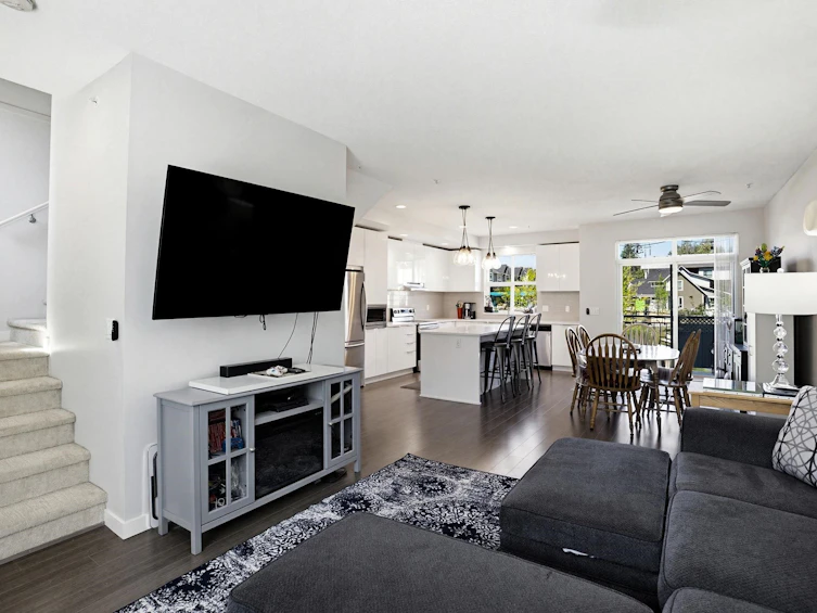 2104-11295 Pazarena Place, Maple Ridge, BC, V2X 4K9 - 11