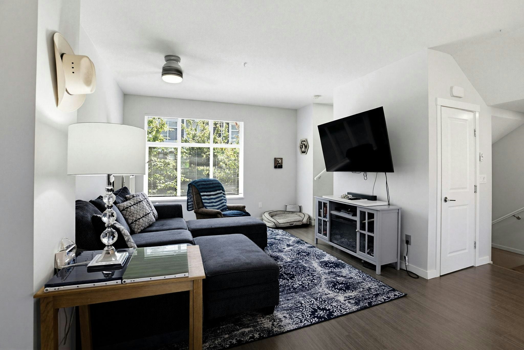 2104-11295 Pazarena Place, Maple Ridge, BC, V2X 4K9 - 10