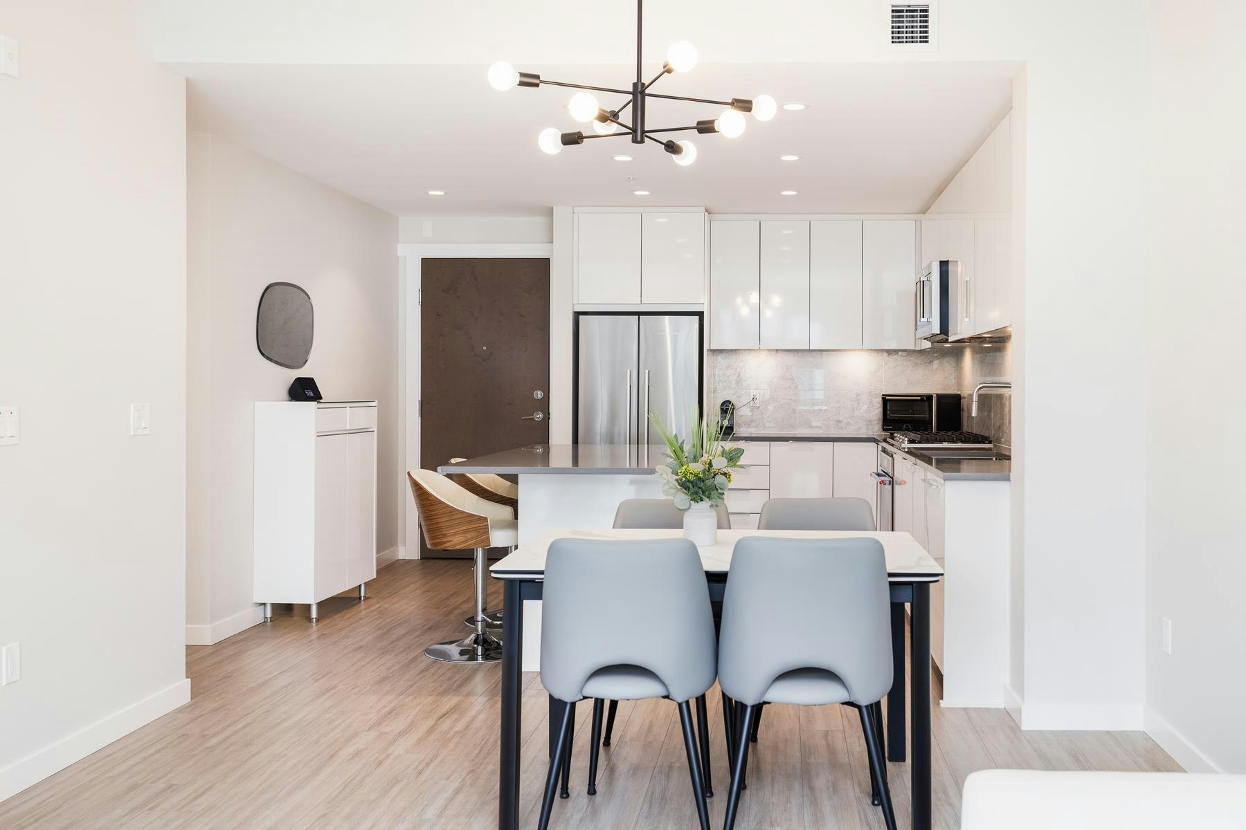 302-2651 Library Lane, North Vancouver, BC, V7J 0C1 - 9