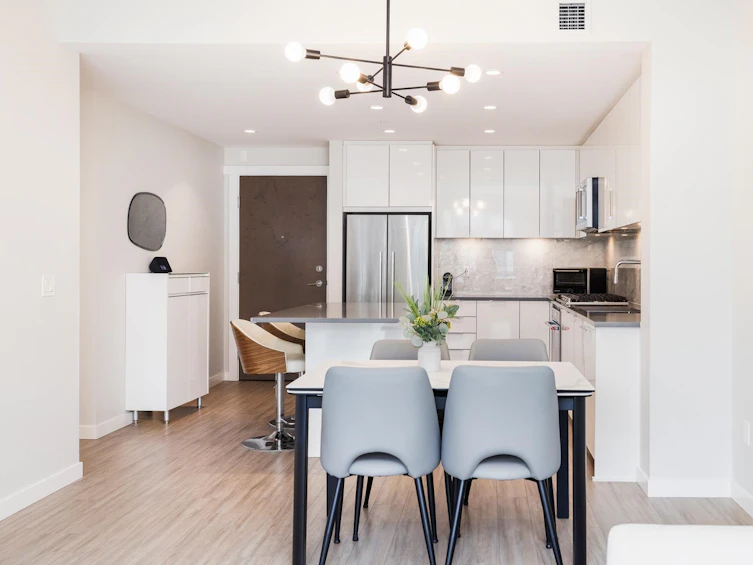 302-2651 Library Lane, North Vancouver, BC, V7J 0C1 - 9