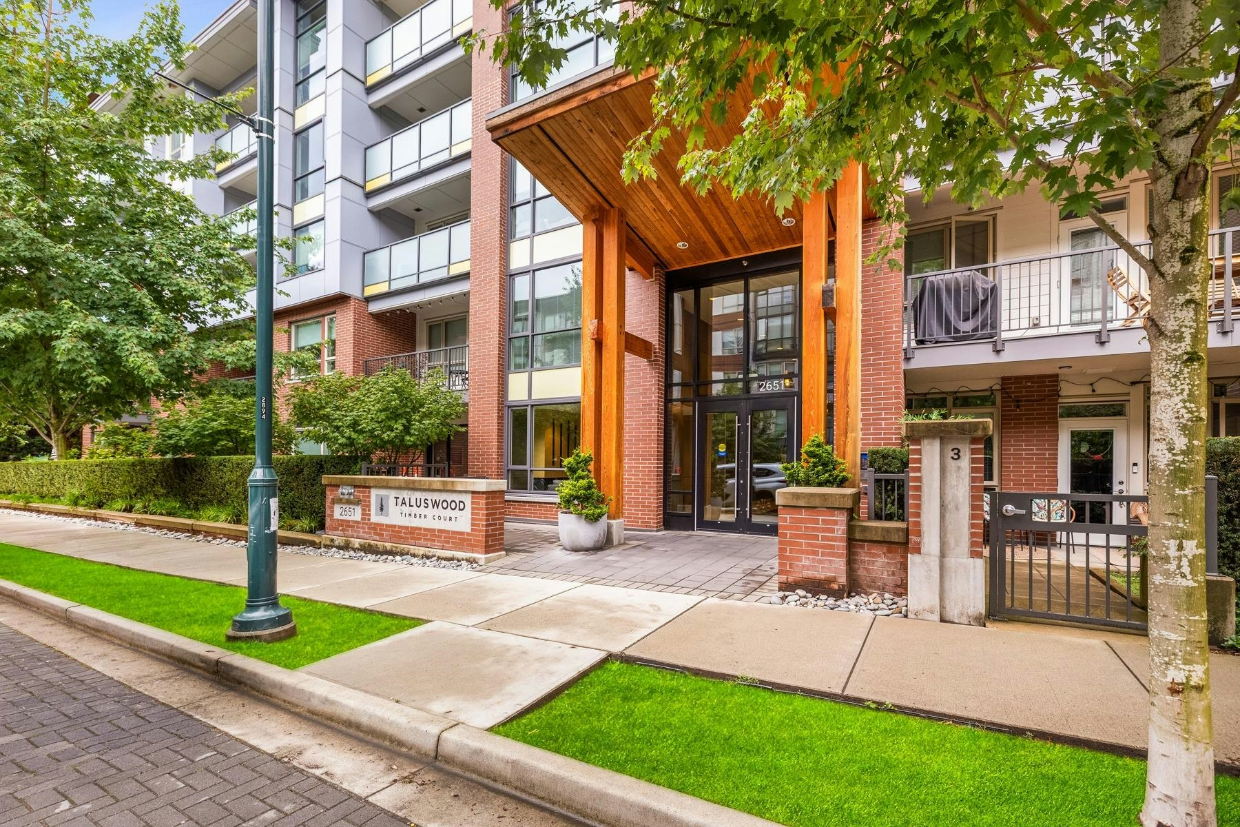 302-2651 Library Lane, North Vancouver, BC, V7J 0C1 - 24