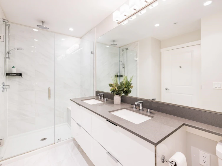 302-2651 Library Lane, North Vancouver, BC, V7J 0C1 - 15
