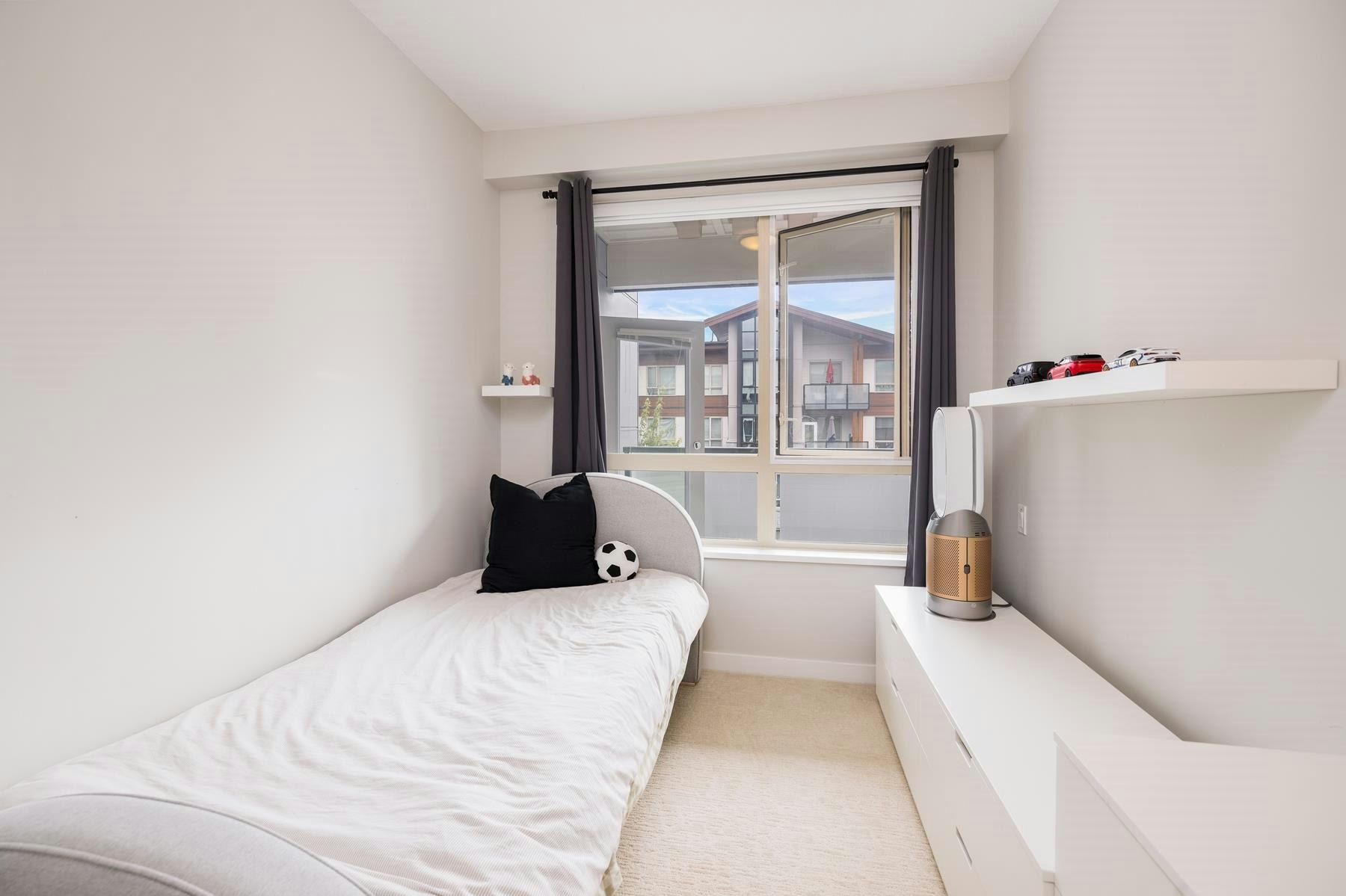 302-2651 Library Lane, North Vancouver, BC, V7J 0C1 - 18