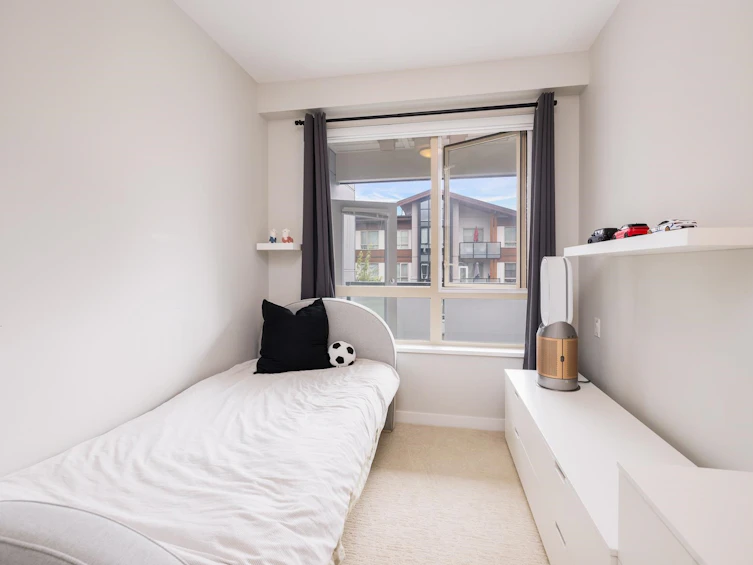 302-2651 Library Lane, North Vancouver, BC, V7J 0C1 - 18