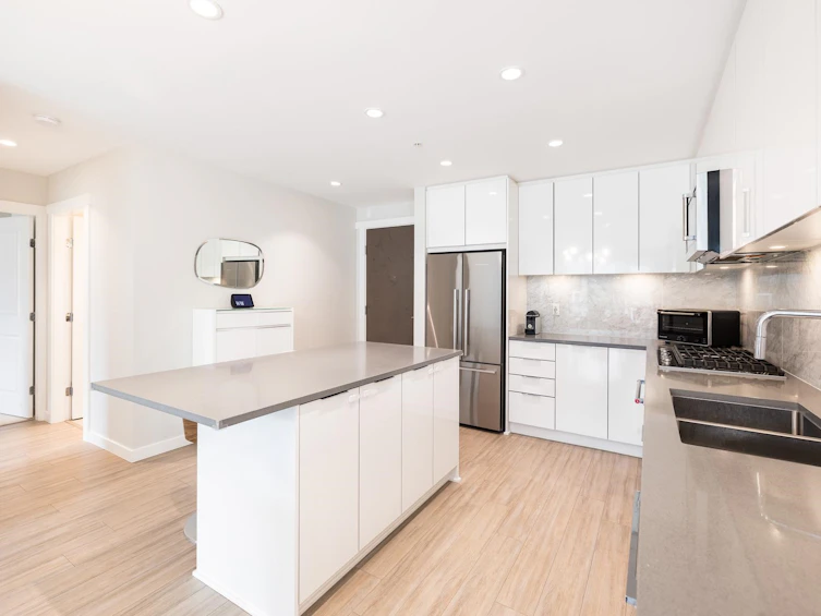 302-2651 Library Lane, North Vancouver, BC, V7J 0C1 - 12